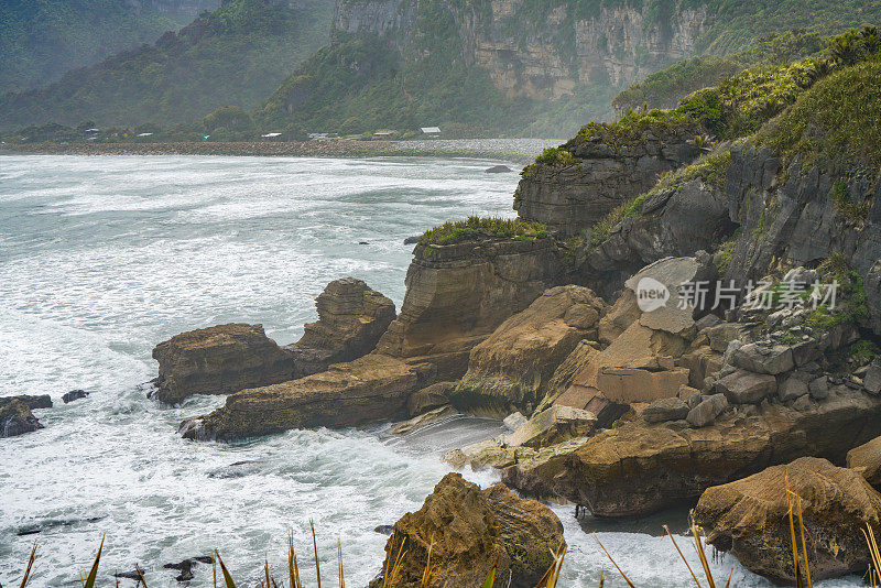 Punakaiki Pancake Rocks and Blowholes Walk, Paparoa国家公园，新西兰